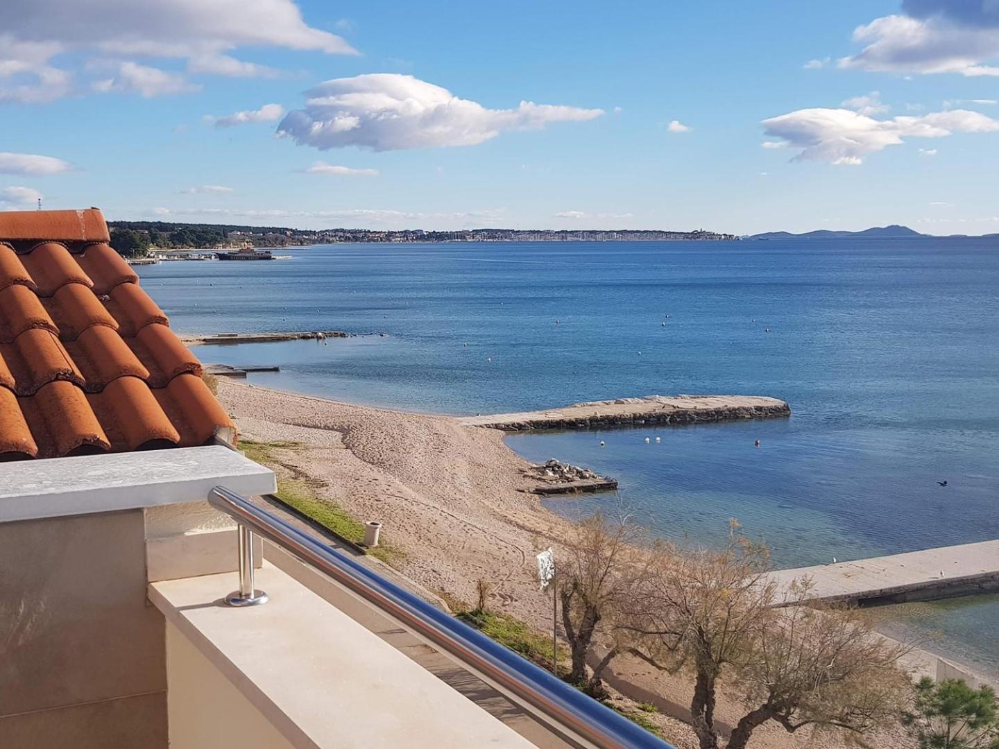 Seaside Apartments Турань Экстерьер фото