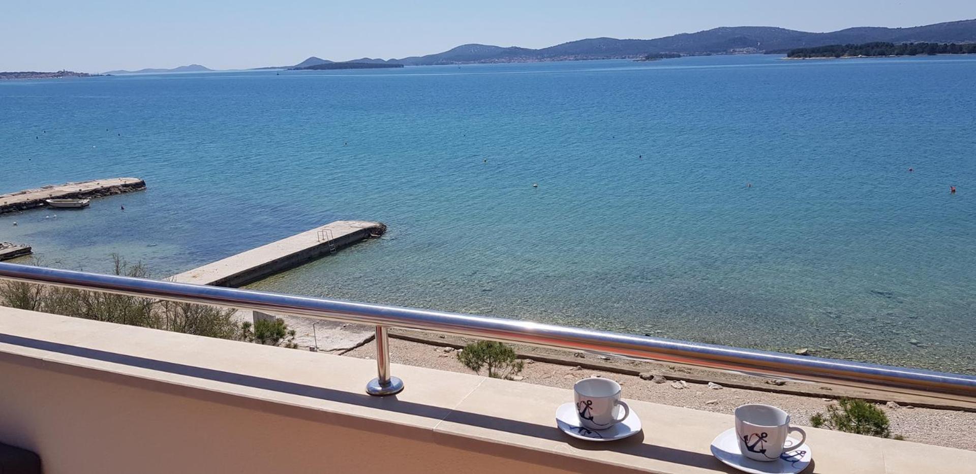 Seaside Apartments Турань Экстерьер фото