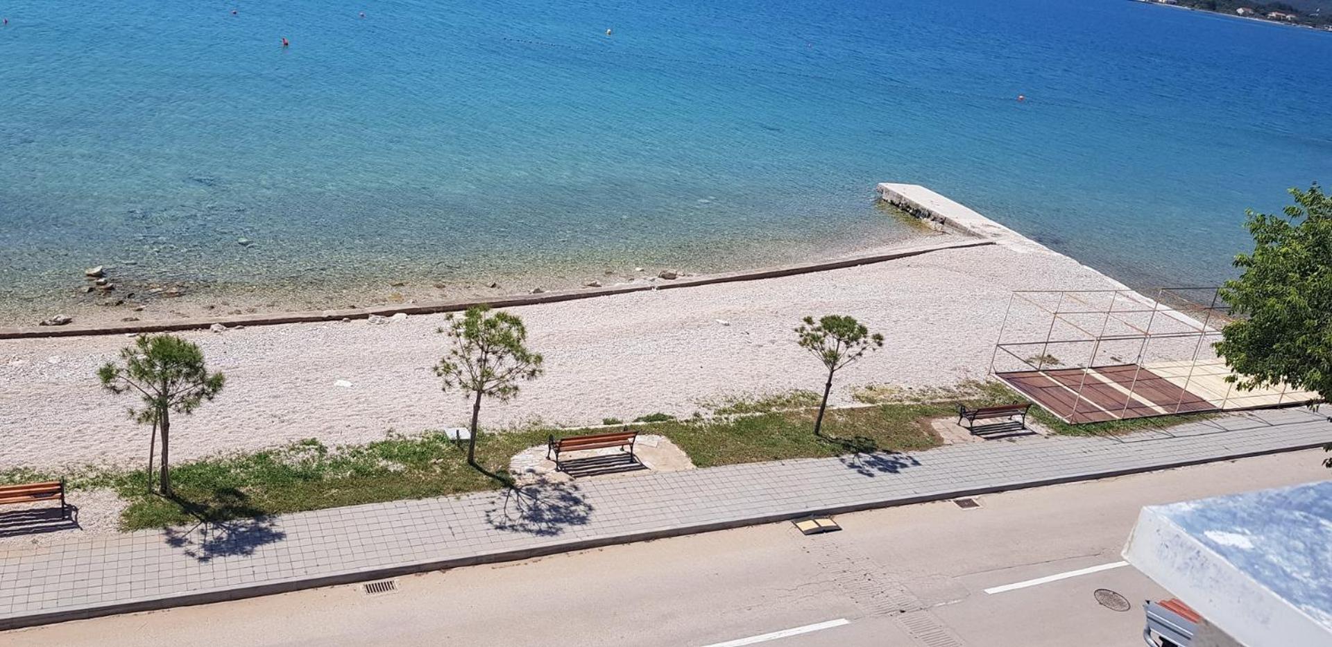 Seaside Apartments Турань Экстерьер фото